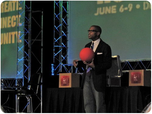 kevin carroll, closing keynote at HOW 2010